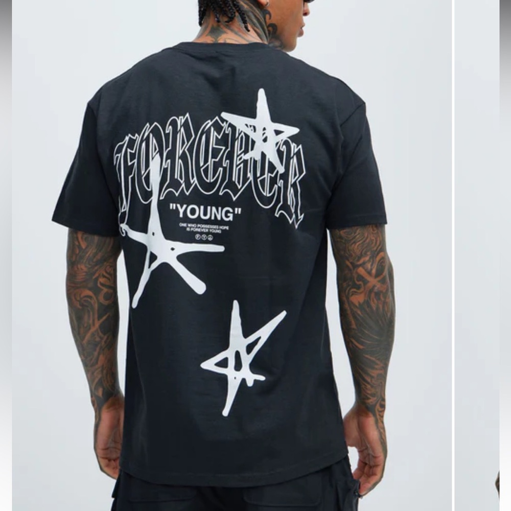men’s black graphic tee with white print size m